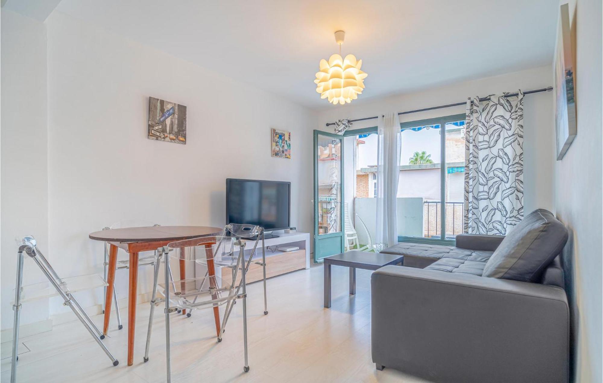 Awesome In With Kitchenette
